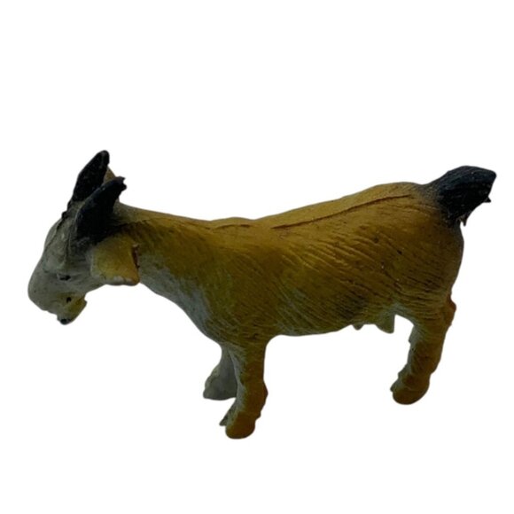 Vtg Miniature Farm Animal Figurine Set Lot of 7 Goat Chickens Goose Duck Cow - Picture 3 of 12